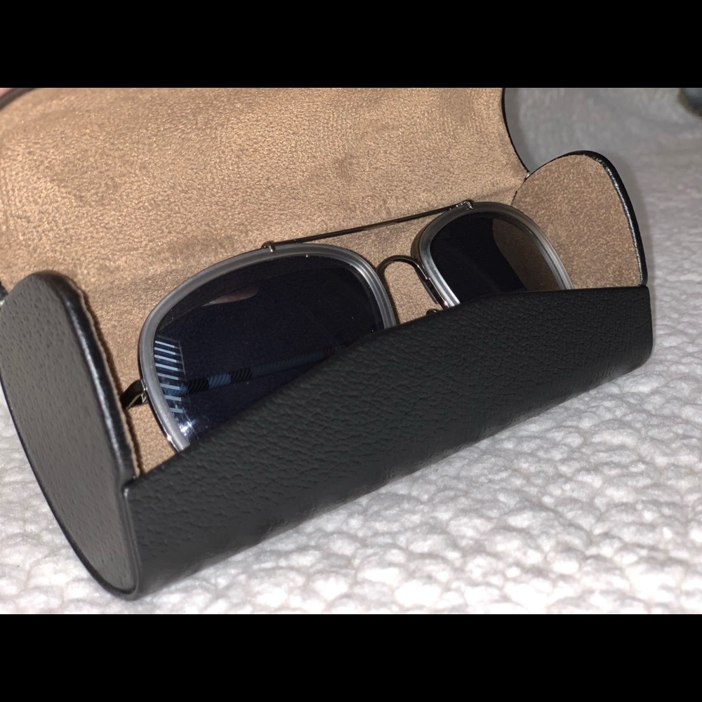 Men’s Burberry sunglasses - Picture 4 of 5